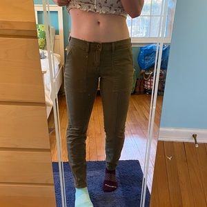 Green low waisted jeans